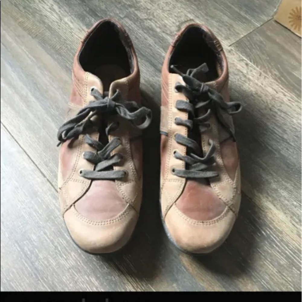 Size 11 Men’s Geox bowling shoes